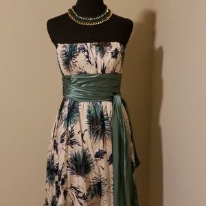 Cute and Flirty.  Free Matching Jewelry Set.